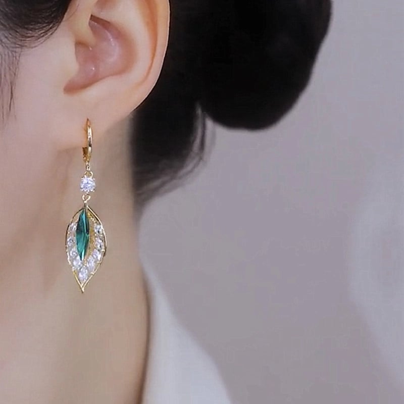 💖Mother's Day Sale-Fashion Crystal Leaf Earrings