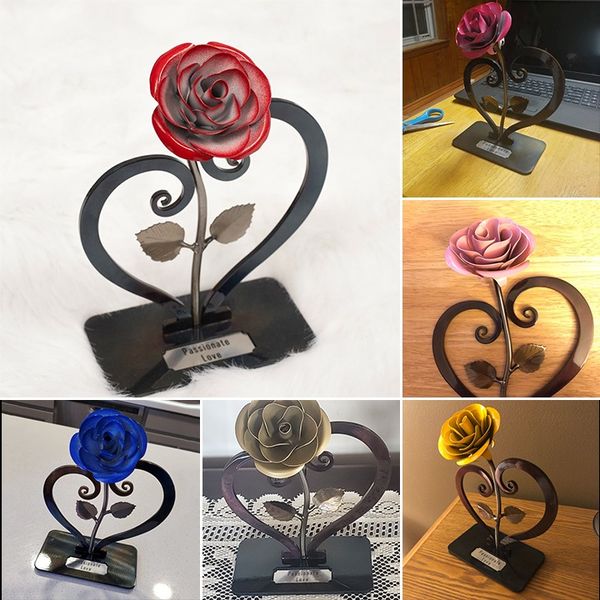 🌹💗Iron Red Metal Rose with Heart-Shaped Stand.