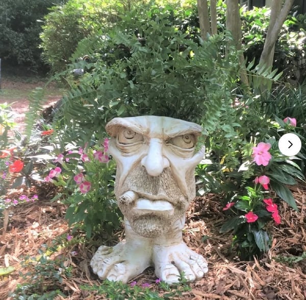 Mugglys Face Statue Planter