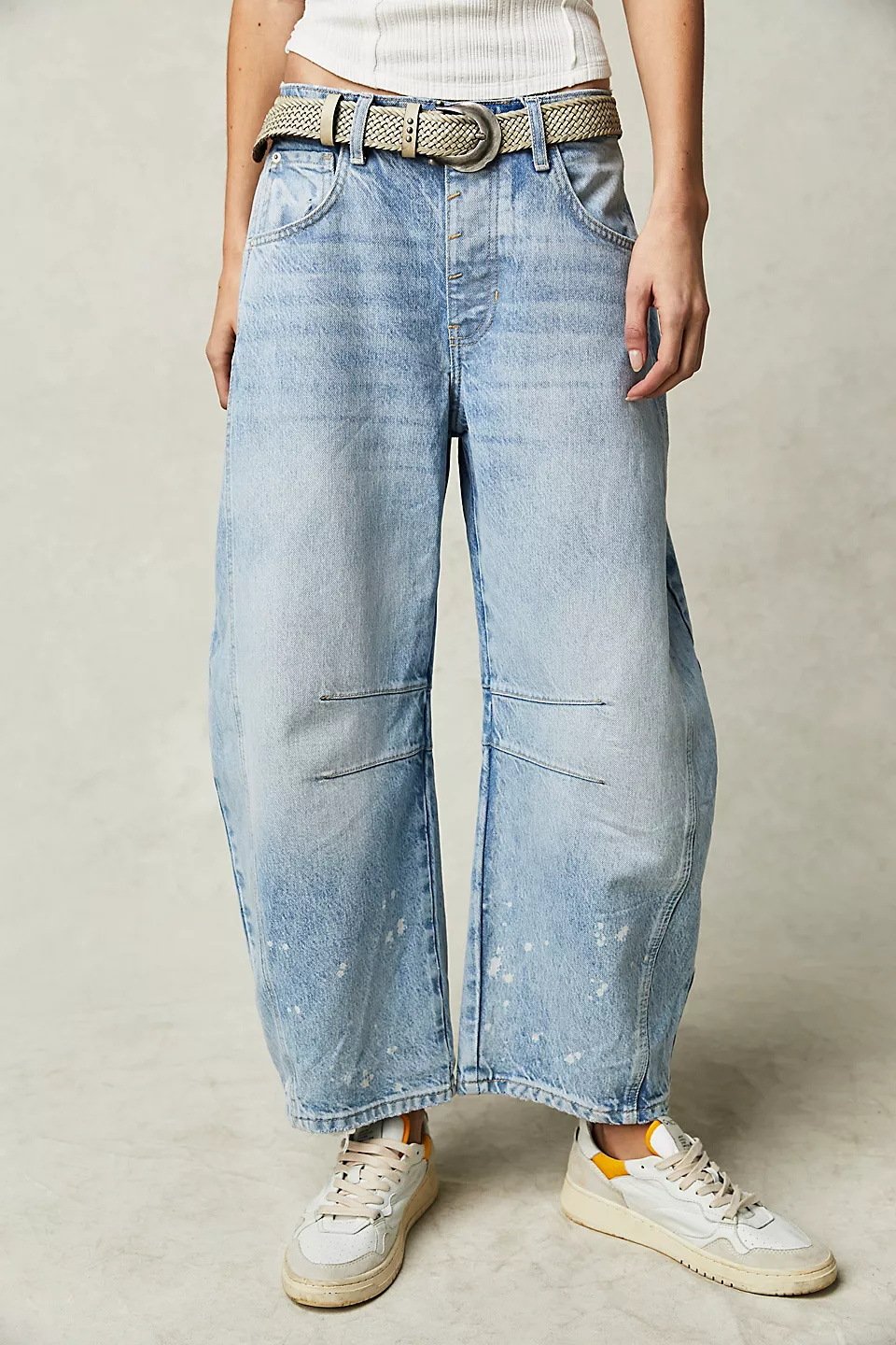🔥Mid-Rise Barrel Jeans
