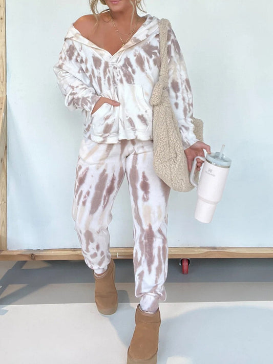 TIE DYE HOODIE AND SWEATPANTS SET