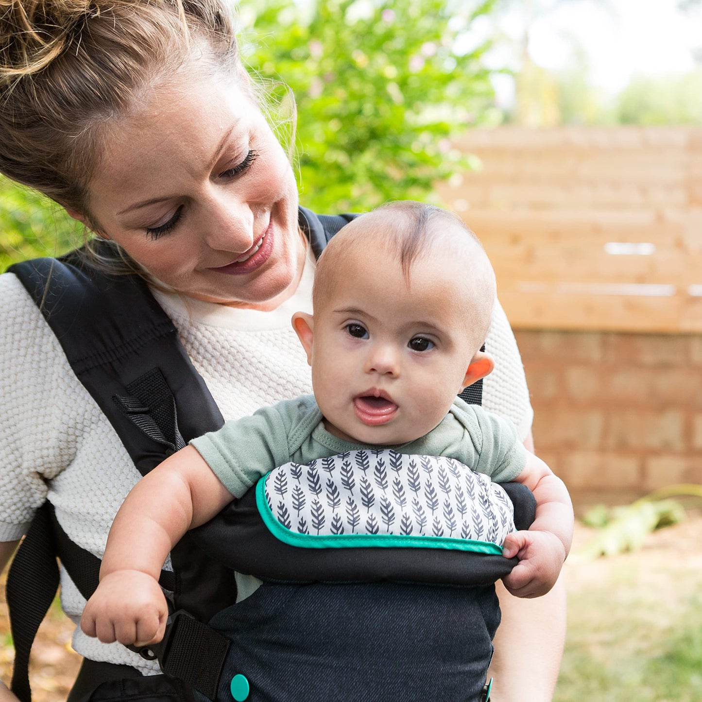 4-in-1 Carrier - baby carrier