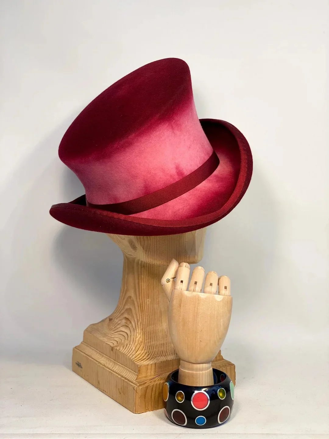 🎁 Asymmetric top hat