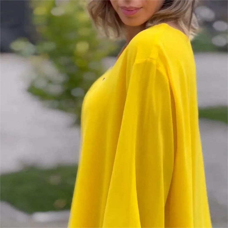 💗 Women's double layered top with V-neck and soft zipper closure