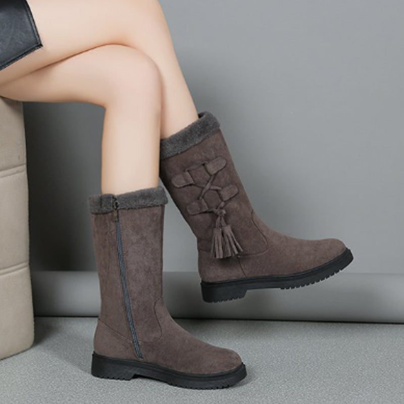 Warm ladies boots with side zip