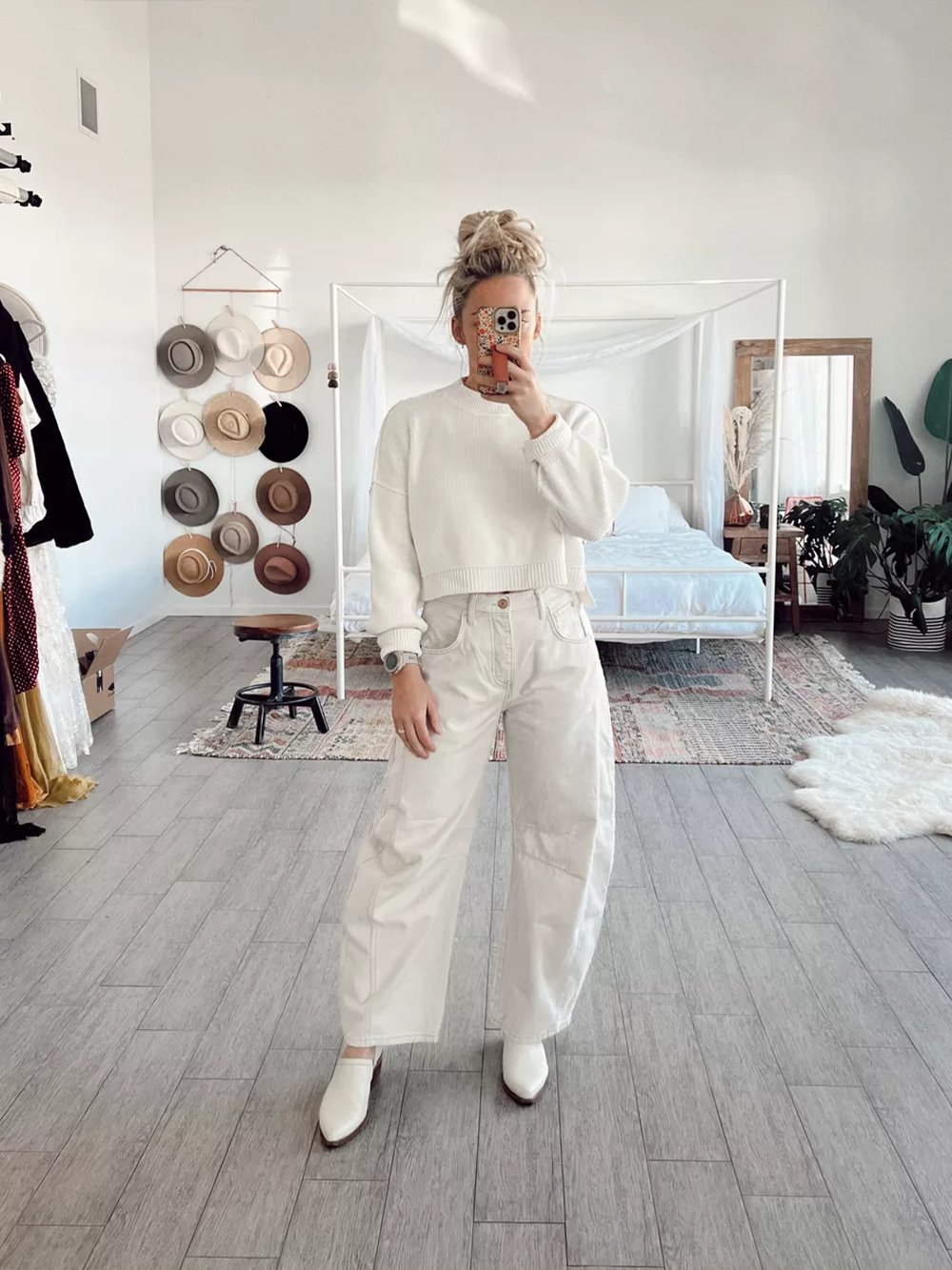 Mid-Rise Barrel Jeans