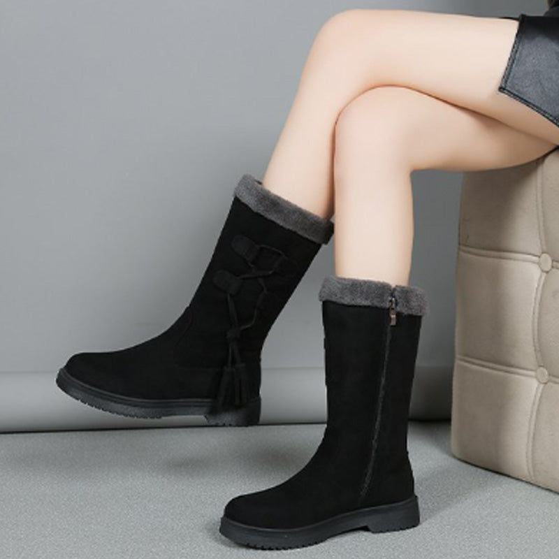 Warm ladies boots with side zip