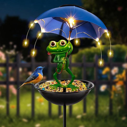 Outdoor Frog Image Light with Umbrella