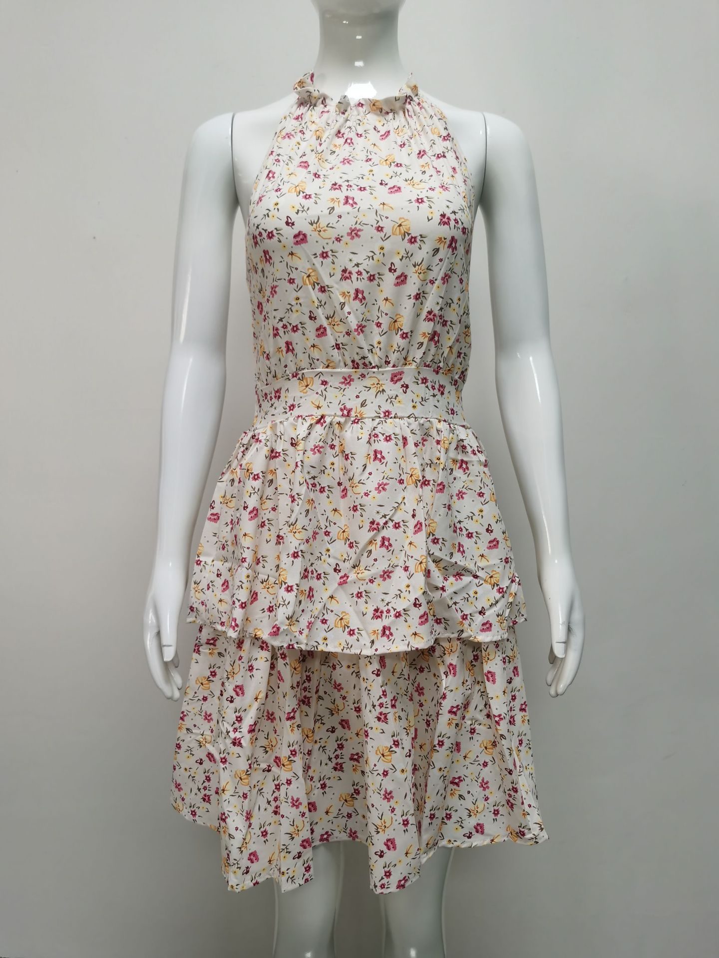 Summer Floral Halter Dress with Ruffle Details and Backless Design