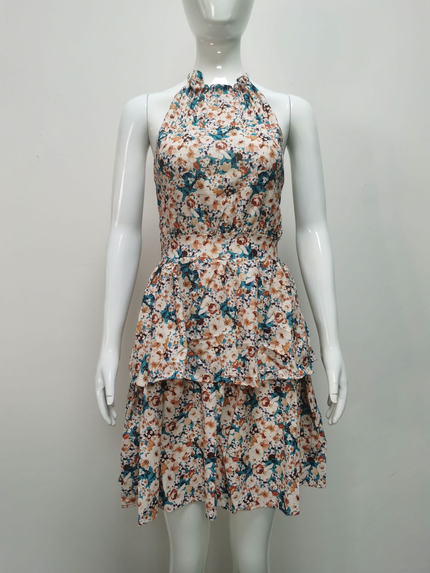 Summer Floral Halter Dress with Ruffle Details and Backless Design
