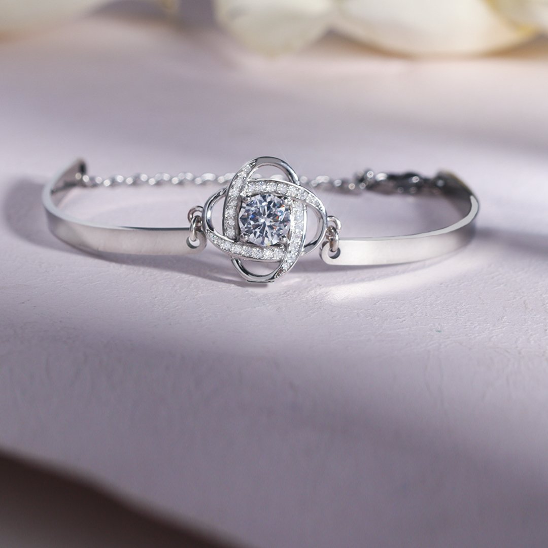 FOR FRIEND - I LOVE YOU DIAMOND KNOT BRACELET