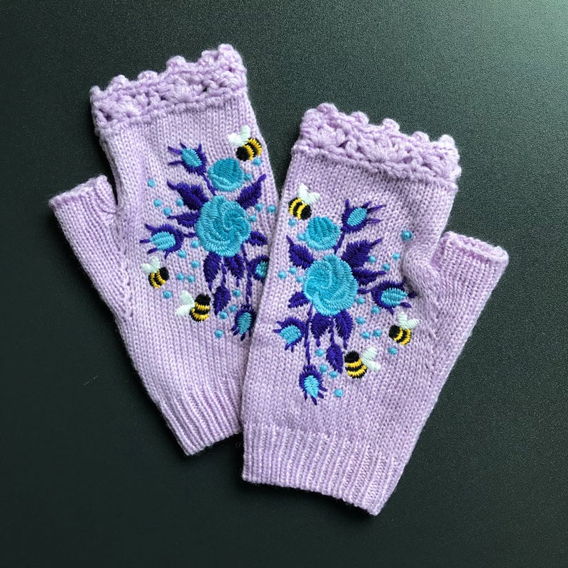 🌸Hand Embroidered Gloves