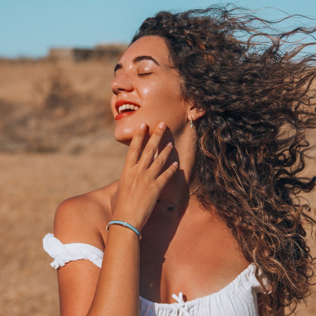 🎁DON'T LET THE HARD DAYS WIN COLOR BANGLE