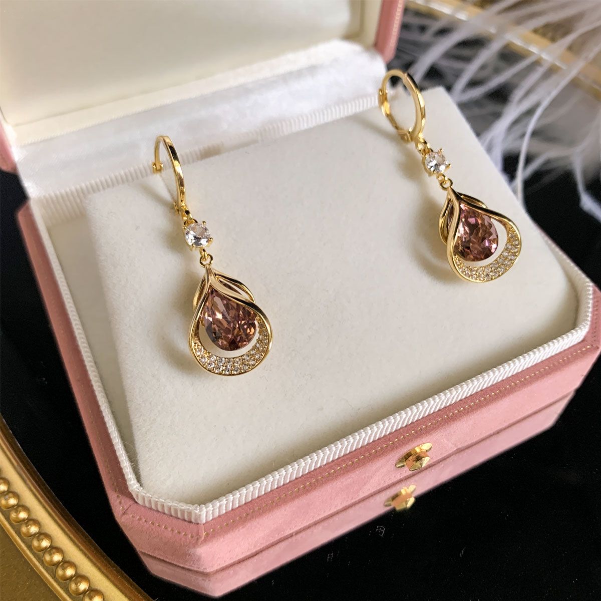 Magnetogenic lymphatic flow earrings