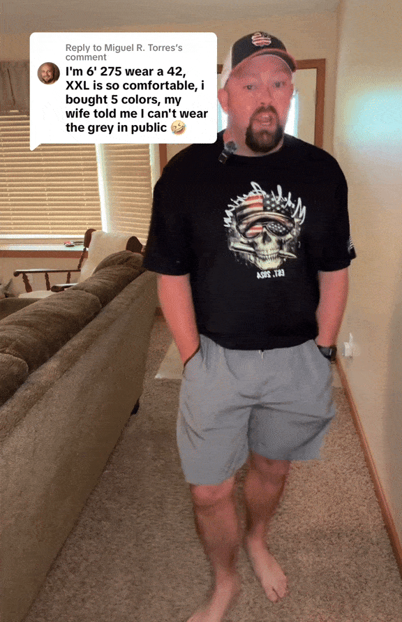 Men's Letter Print Drawstring Waist Shorts