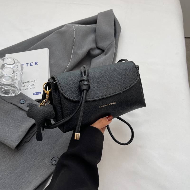 🔥Women's  High end Fashion Crossbody Bag with Elephant Pendant👜