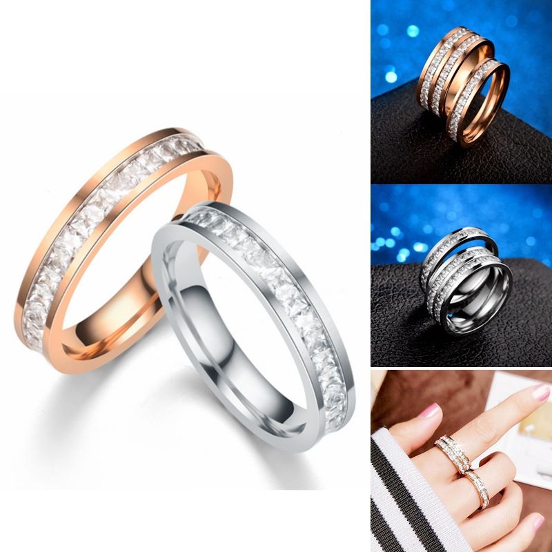 🎄Light Luxury Niche Titanium Steel Zircon Ring
