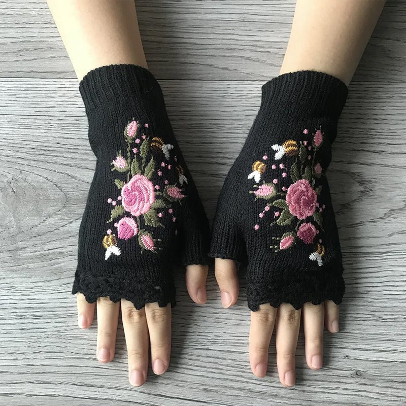 🌸Hand Embroidered Gloves