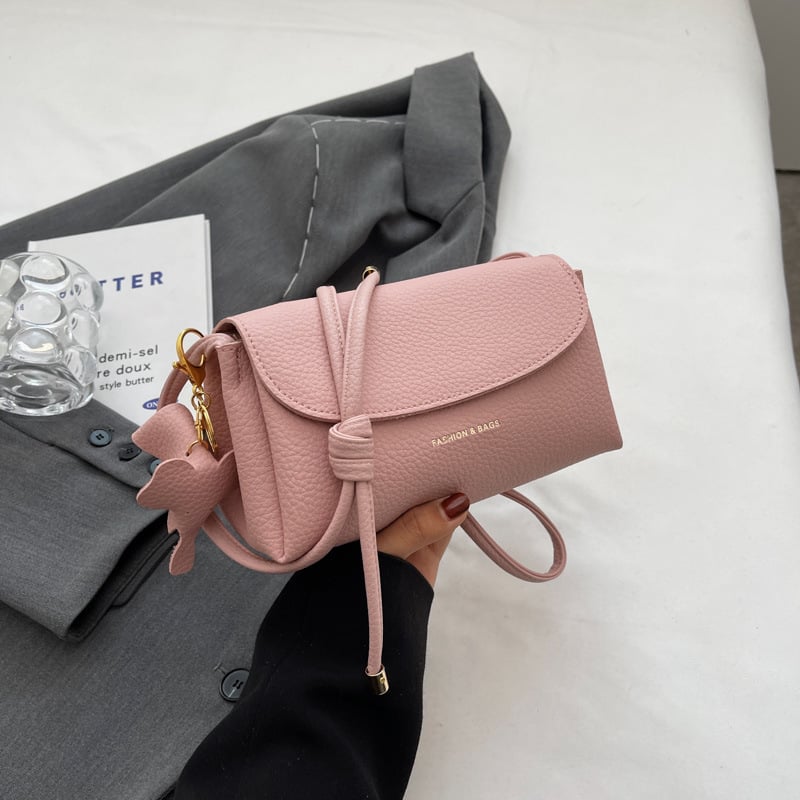 🔥Women's  High end Fashion Crossbody Bag with Elephant Pendant👜