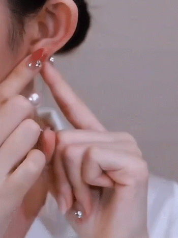 🔥 Two styles of wearing love diamond earrings