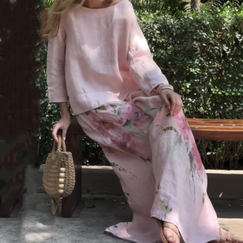 🌸 Solid Tops & Floral Wide-Leg Pants (2-Piece Set)
