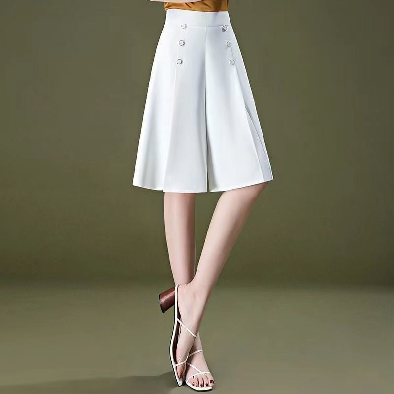 [Cool and Slim] Stylish Pleated Shorts