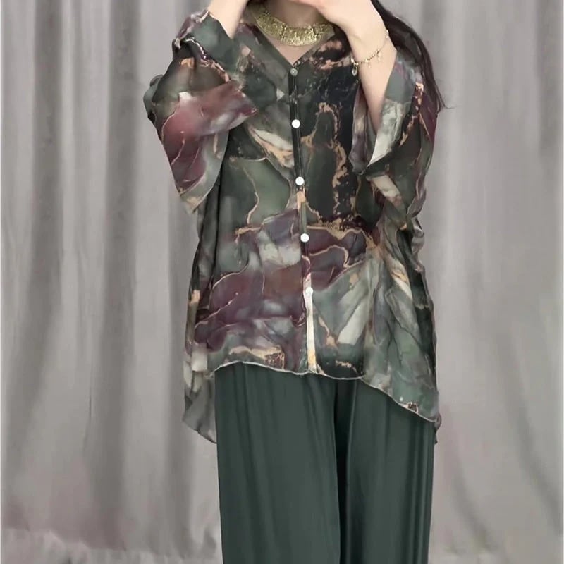 ✨Casual V-neck Printed Three Piece Suit