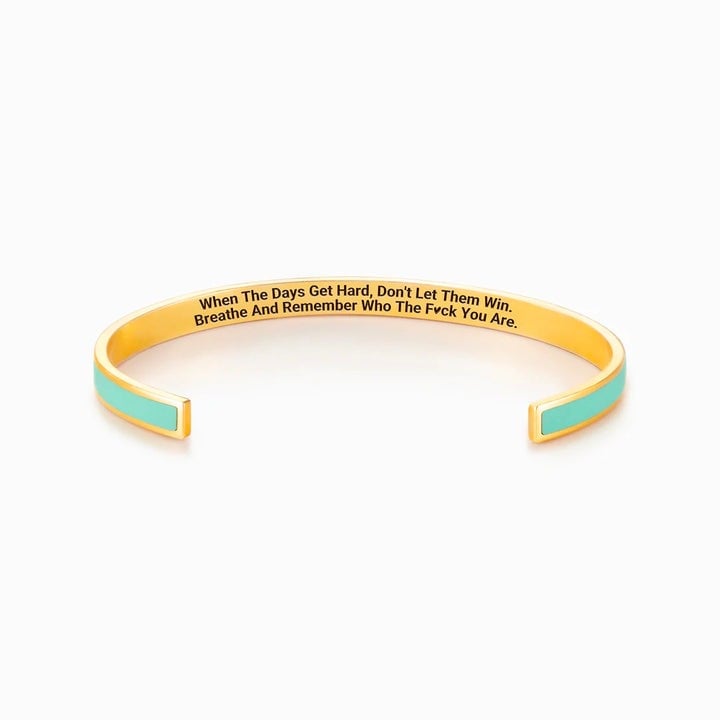 🎁DON'T LET THE HARD DAYS WIN COLOR BANGLE