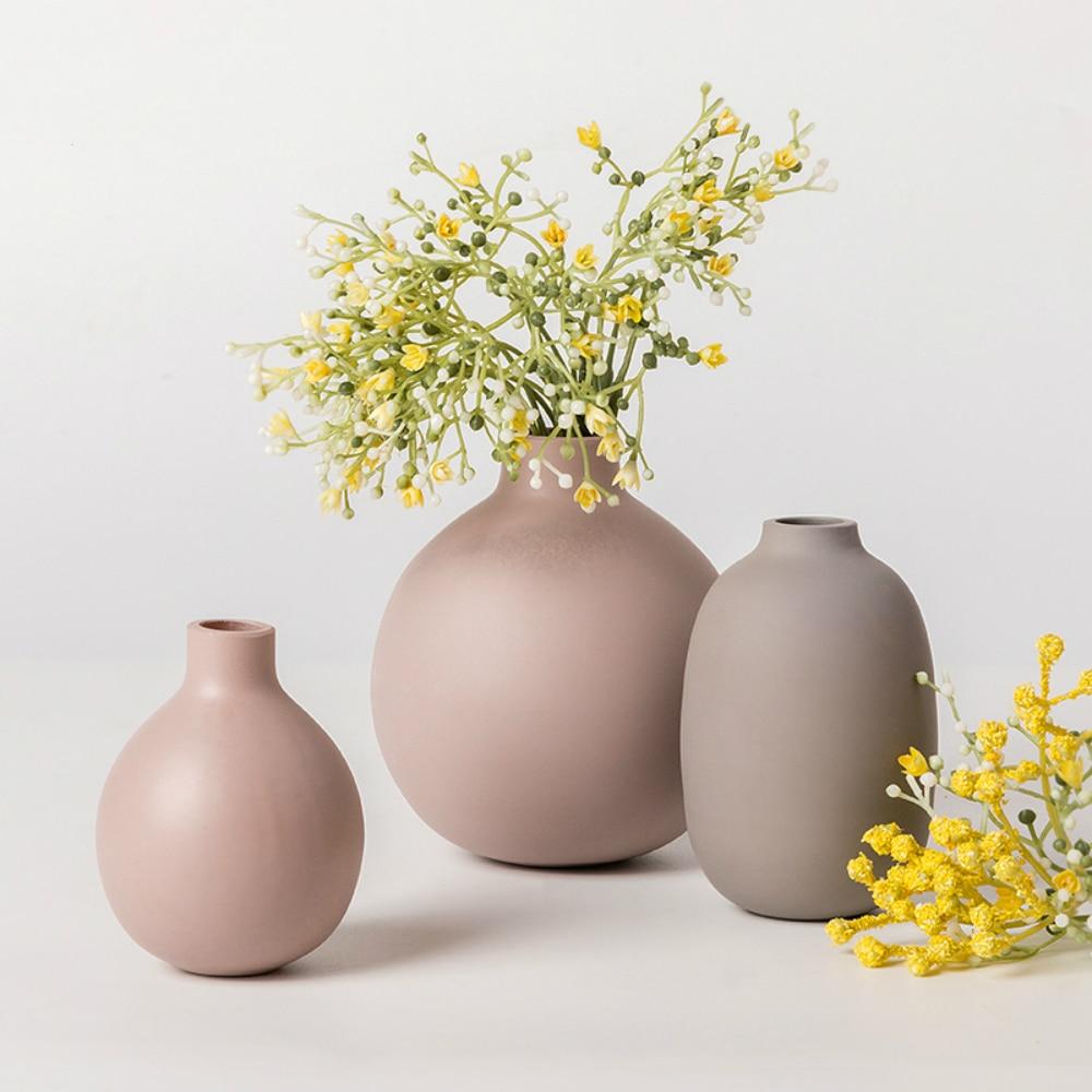 Idun Ceramic Vase