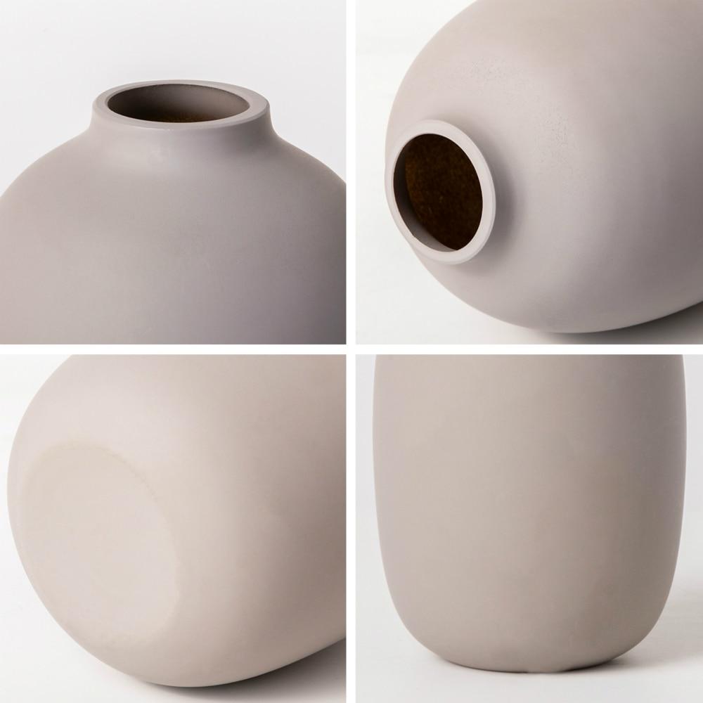 Idun Ceramic Vase