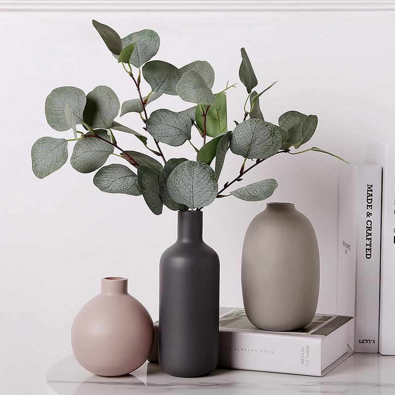 Idun Ceramic Vase