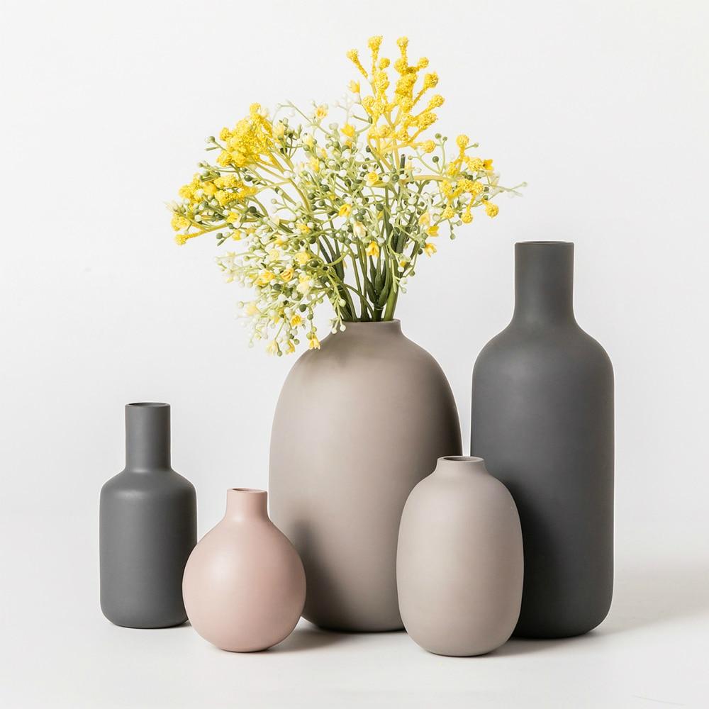Idun Ceramic Vase