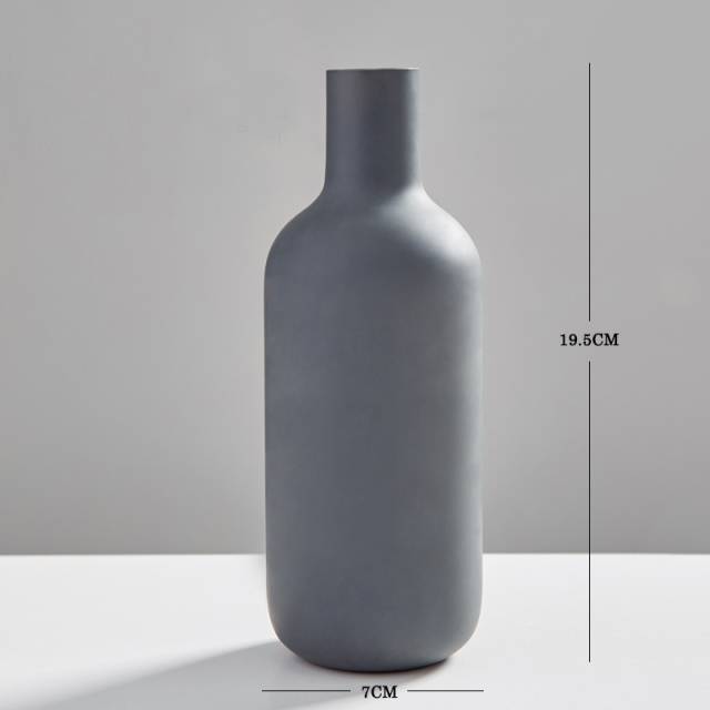Idun Ceramic Vase