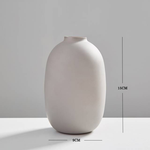 Idun Ceramic Vase