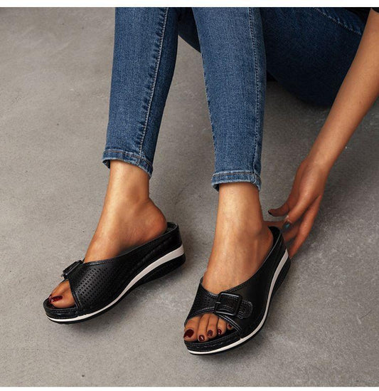 LEATHER SOFT FOOTBED ARCH-SUPPORT SANDALS