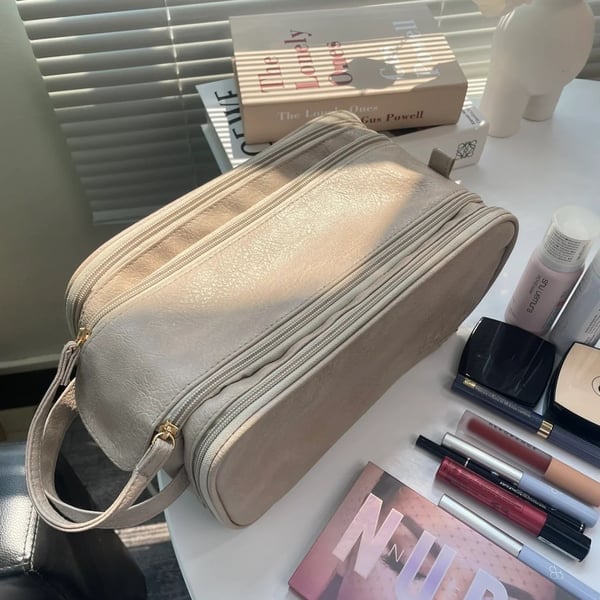 🔥 Large-capacity Travel Cosmetic Bag