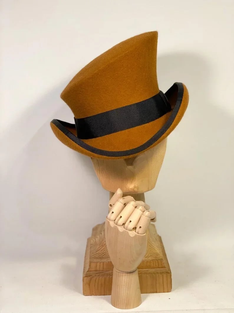 🎁 Asymmetric top hat