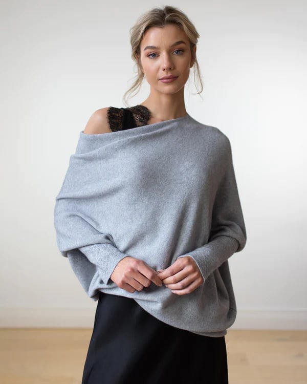 🎅Last day special🌲JAKI Asymmetric Draped Jumper