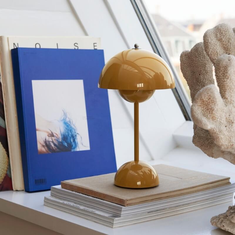 LED Bud Cordless Table Lamp