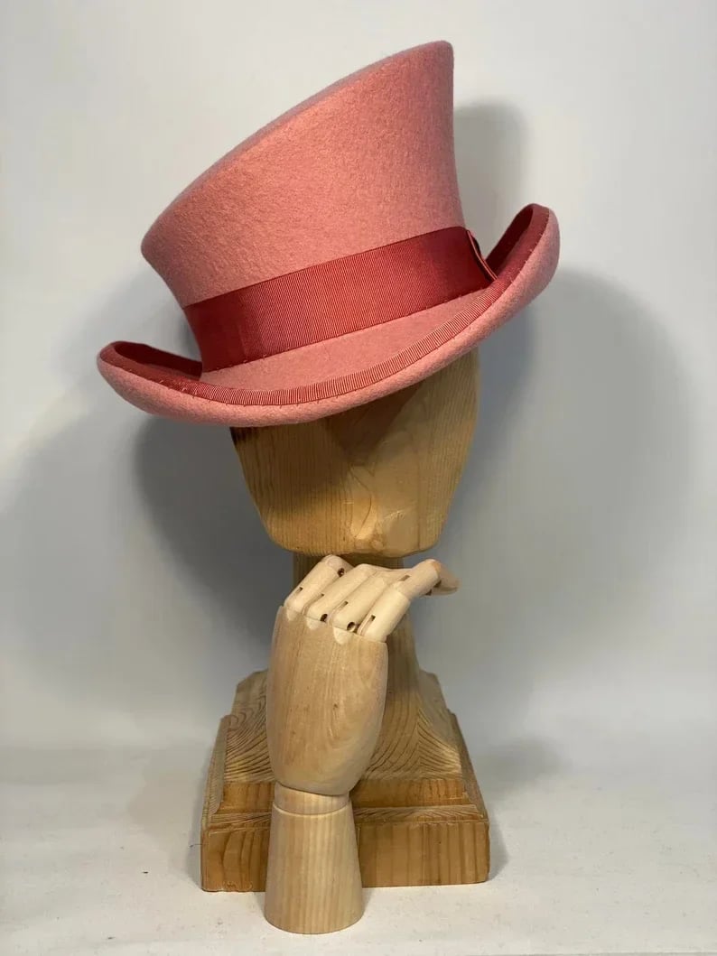 🎁 Asymmetric top hat